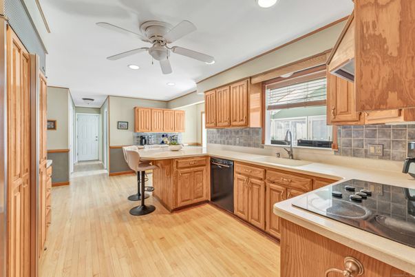 Interior, Kitchen, Recessed Lighting, Wood Texture Flooring