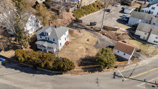 Exterior, Drone