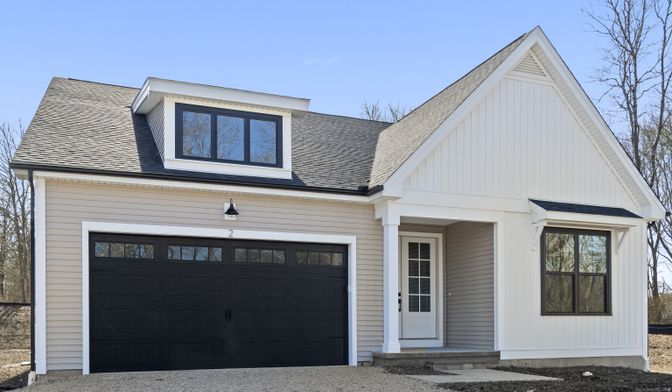Attached, Exterior, Facade, Farmhouse