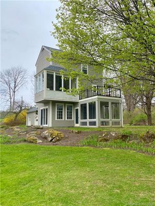Backyard, Exterior, Facade, Queen Anne Victorian