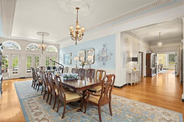 Chandelier, Dining room, Interior, Pendant Lights, Piano, Wood Texture Flooring