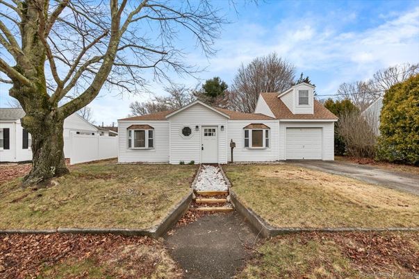 Attached, Backyard, Exterior, Facade, Cape Cod