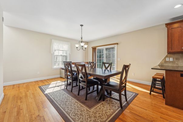 Chandelier, Dining room, Interior, Recessed Lighting, Wood Texture Flooring