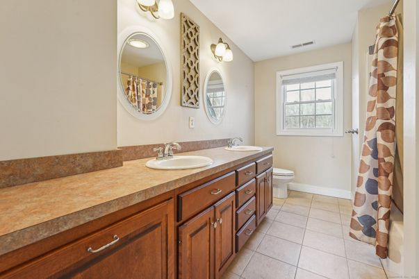 Bathroom, Dual Sink Vanities, Interior