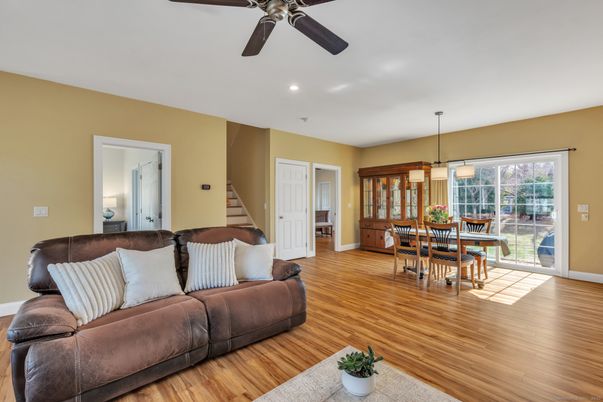 Dining room, Interior, Living room, Pendant Lights, Recessed Lighting, Wood Texture Flooring