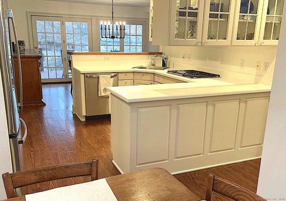 Chandelier, Interior, Kitchen, Pendant Lights, Wood Texture Flooring