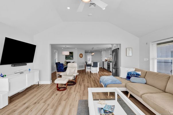 Dining room, Interior, Kitchen, Living room, Pendant Lights, Recessed Lighting, Stainless Steel Appliances, Wood Texture Flooring