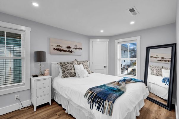 Bedroom, Interior, Recessed Lighting, Wood Texture Flooring