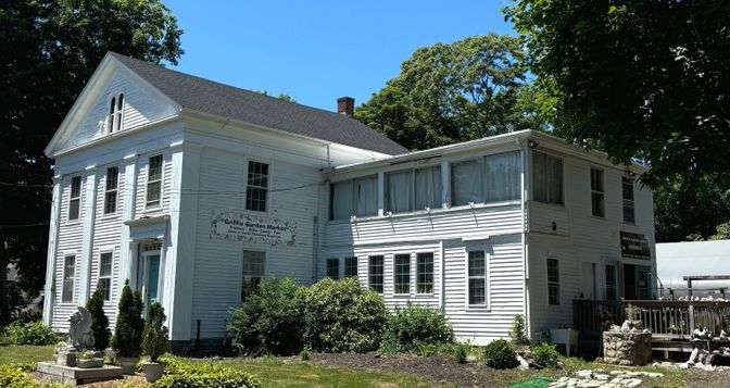 Exterior, Facade, Georgian