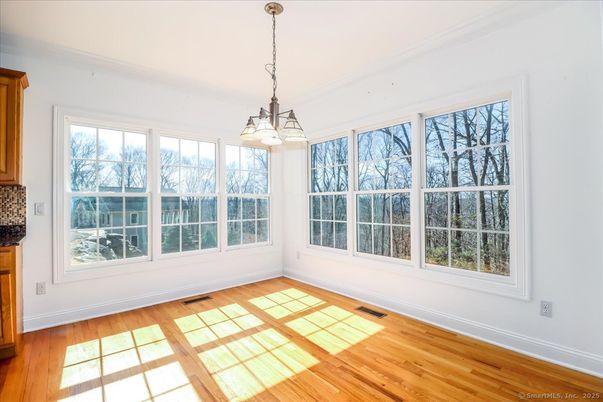 Chandelier, Empty room, Interior, Pendant Lights, Wood Texture Flooring