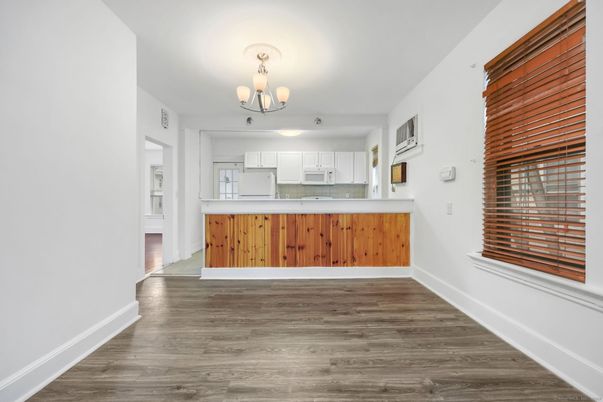 Chandelier, Interior, Kitchen, Wood Texture Flooring