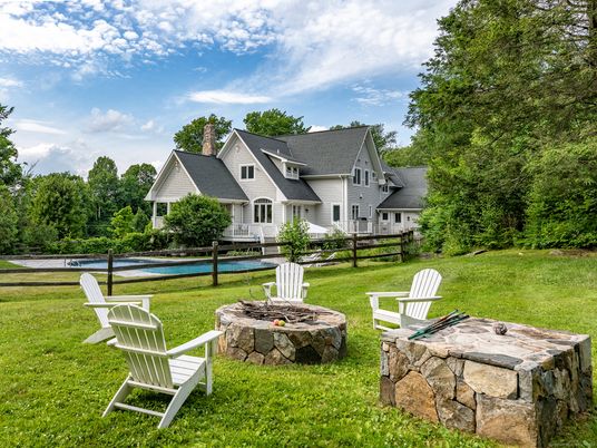 Backyard, Exterior, Pool