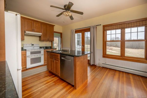 Interior, Kitchen, Wood Texture Flooring