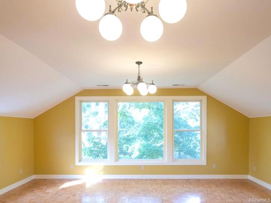 Chandelier, Empty room, Interior, Pendant Lights