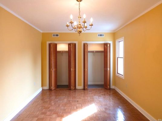 Chandelier, Empty room, Interior, Wood Texture Flooring