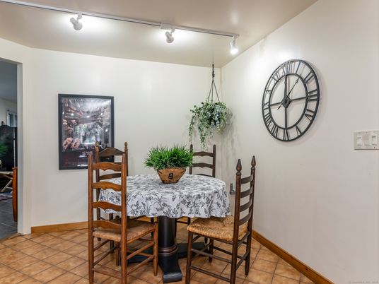 Dining room, Interior