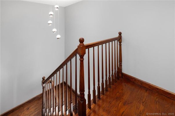 Interior, Pendant Lights, Wood Texture Flooring