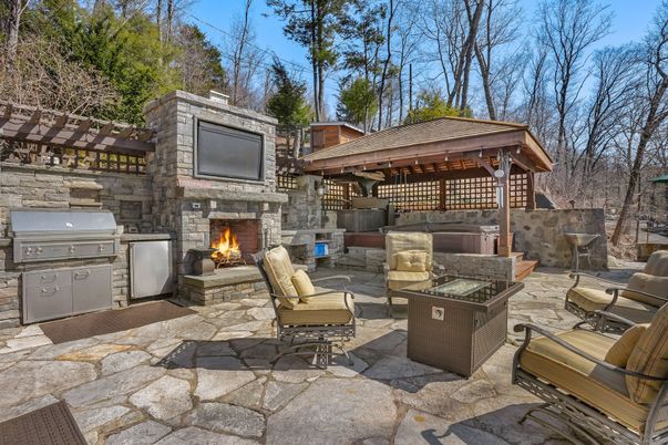 Exterior, Fireplace