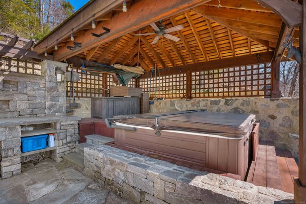 Exterior, Hot Tub
