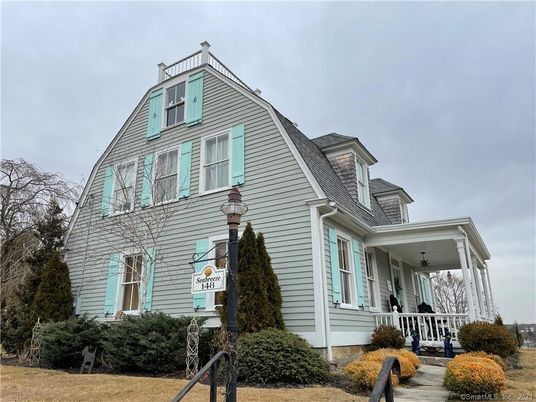 Exterior, Facade, Queen Anne Victorian