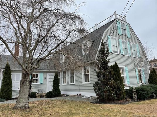 Exterior, Facade, Cape Cod