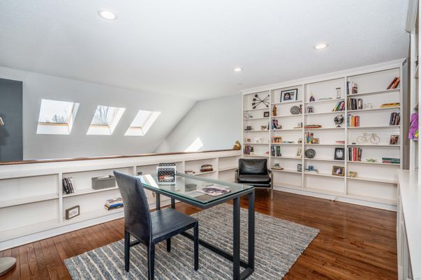 Home Office, Interior, Recessed Lighting, Wood Texture Flooring