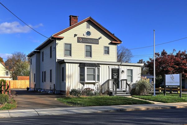 Exterior, Facade, Queen Anne Victorian