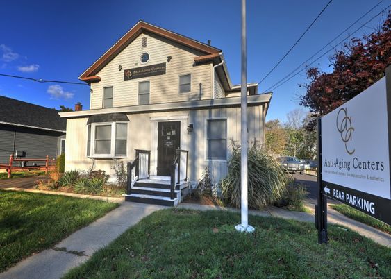 Exterior, Facade, Queen Anne Victorian