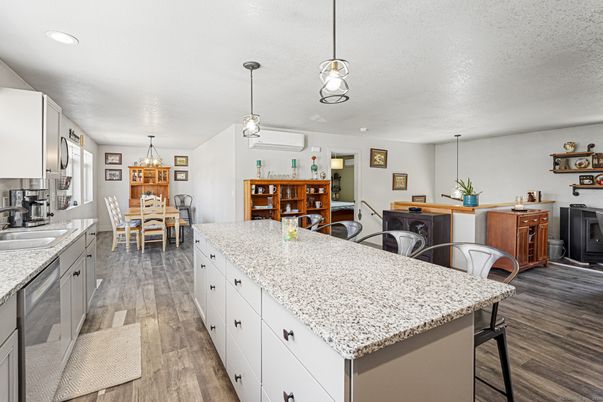 Chandelier, Dining room, Interior, Kitchen, Pendant Lights, Recessed Lighting, Wood Texture Flooring