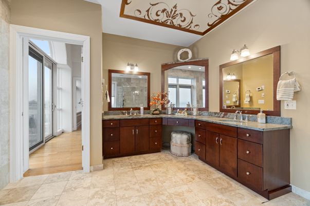 Bathroom, Dual Sink Vanities, Interior, Wood Texture Flooring