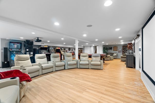 Home Theatre Room, Interior, Living room, Recessed Lighting, Theatre Room, Wood Texture Flooring