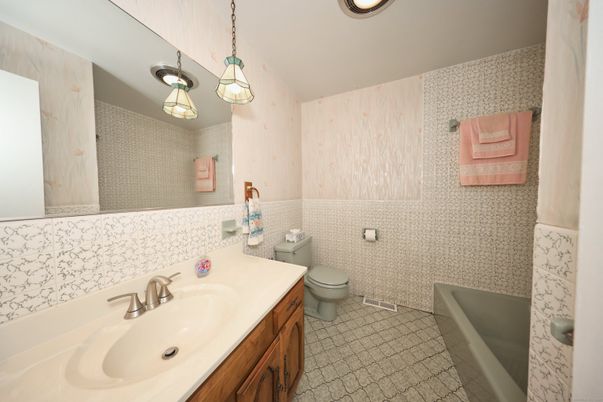 Bathroom, Interior, Pendant Lights, Recessed Lighting
