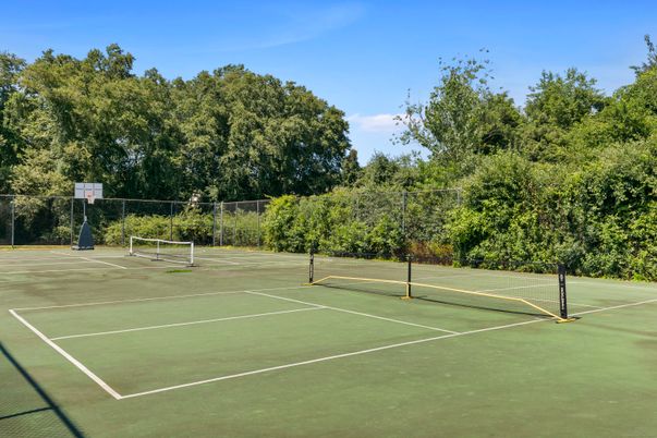 Exterior, Tennis Courts