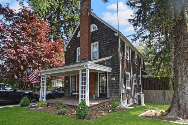 Exterior, Facade, Brick Facade, Log Home