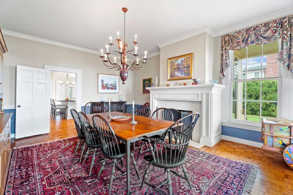 Chandelier, Dining room, Fireplace, Interior, Wood Texture Flooring