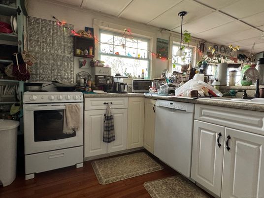 Interior, Kitchen, Pendant Lights, Wood Texture Flooring