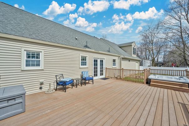 Exterior, Hot Tub