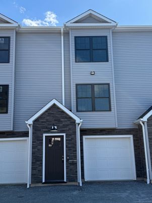 Attached, Exterior, Facade, Rowhouse