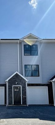 Attached, Exterior, Facade, Rowhouse
