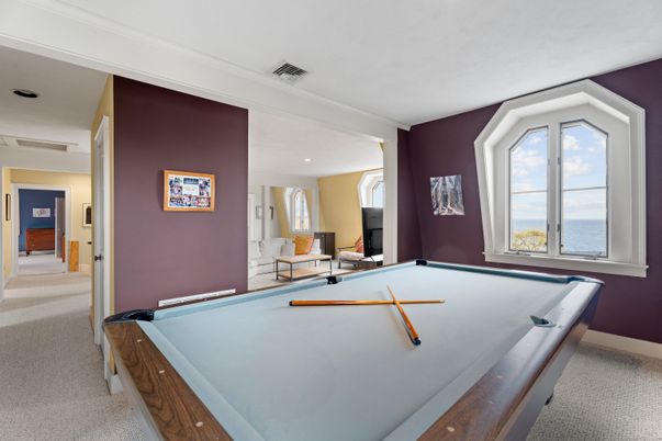 Billiard Table, Game Room, Interior, Recessed Lighting