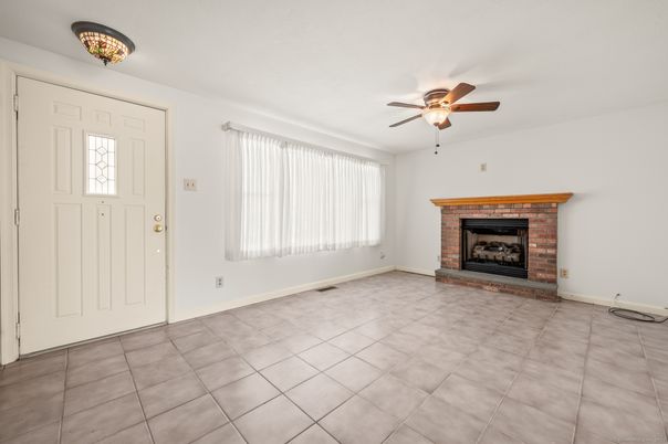 Empty room, Fireplace, Interior
