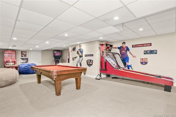 Billiard Table, Game Room, Interior, Recessed Lighting