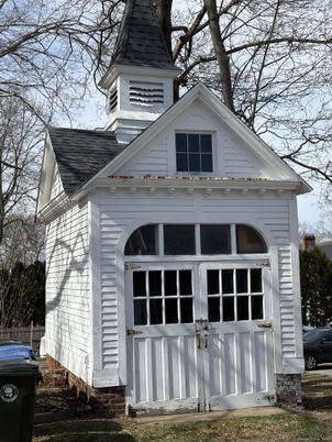 Exterior, Facade, Queen Anne Victorian