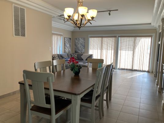 Chandelier, Dining room, Interior, Living room