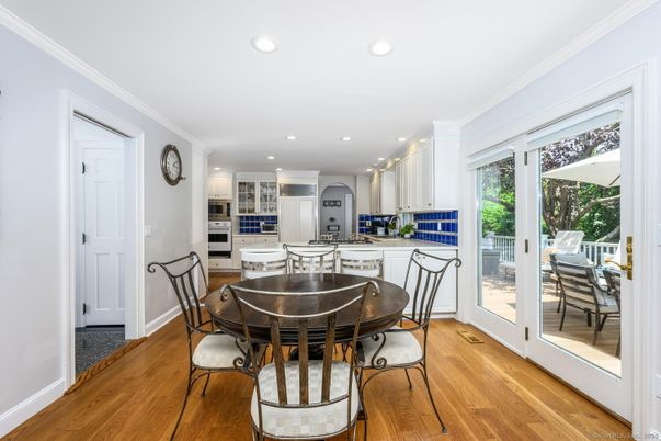 Dining room, Interior, Kitchen, Recessed Lighting, Wood Texture Flooring