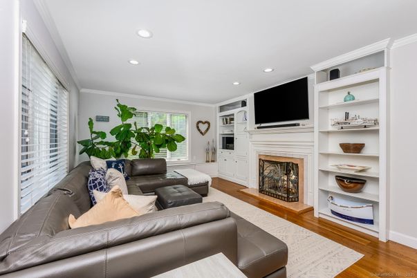 Fireplace, Interior, Living room, Recessed Lighting, Wood Texture Flooring