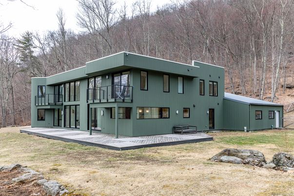 Backyard, Exterior, Facade, Farmhouse