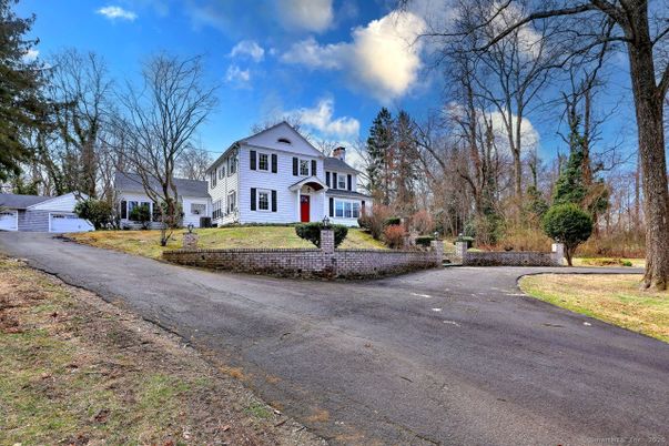Backyard, Exterior, Facade, Queen Anne Victorian