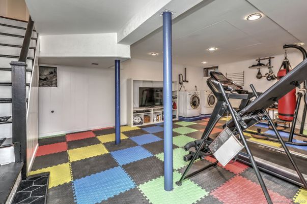 Fitness Equipment, Interior, Recessed Lighting, Washer