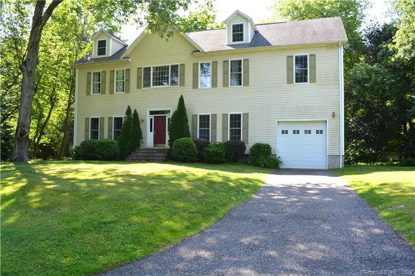Attached, Exterior, Facade, Georgian
